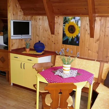 Reetdachhaus In Auf Usedom 度假居 *