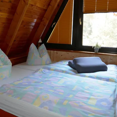 Reetdachhaus In Auf Usedom 度假居 Quilitz
