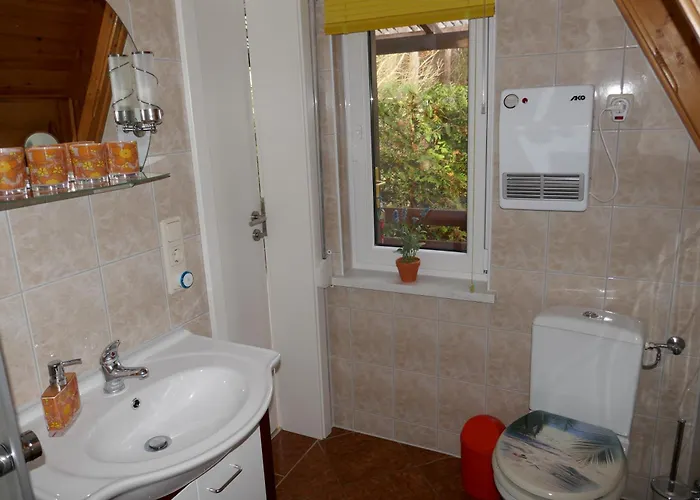 Reetdachhaus In Auf Usedom בית נופש